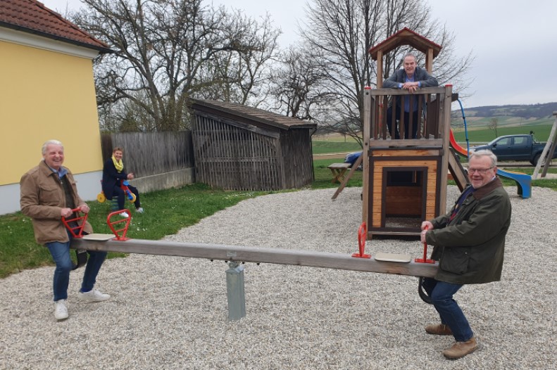 AA_Spielplatz_Weyerburg_060423.jpg