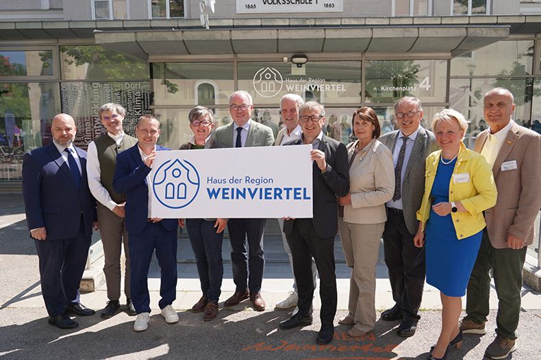 aa_eroeffnung_kirchenplatz_160525_1.jpg