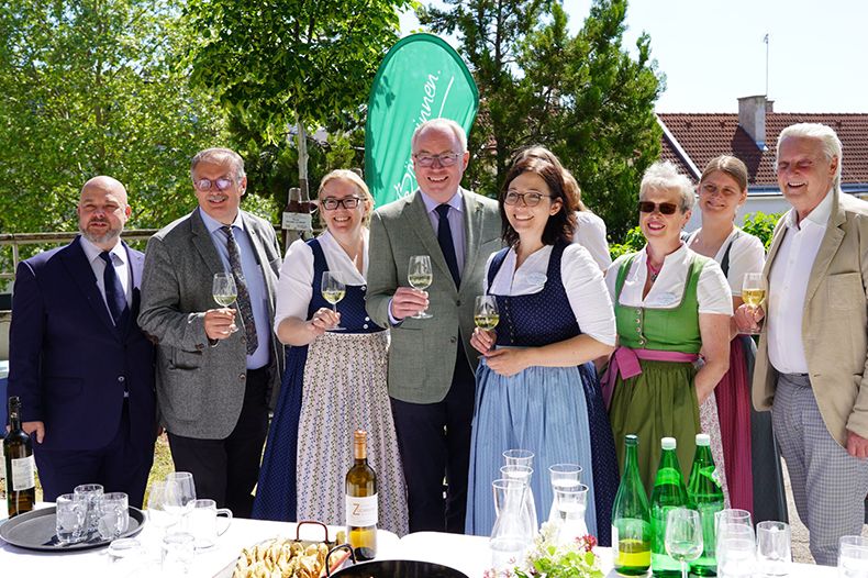 aa_eroeffnung_kirchenplatz_160525_4.jpg