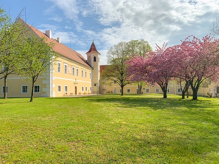 aa_Schloss_Atzenbrugg.jpg