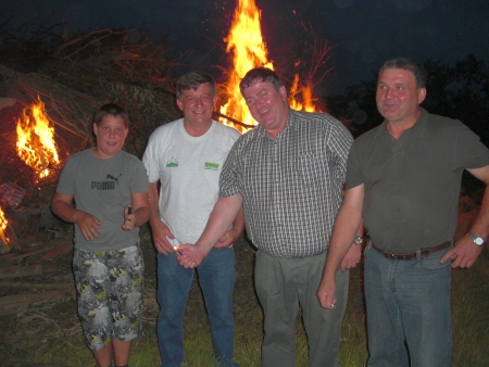 aa_sonnwdfeuertrasdorf.jpg