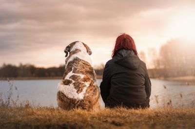 Mensch_und_Hund.jpg