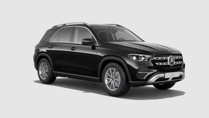 Ein schwarzer GLE vor einem wei�en Hintergrund