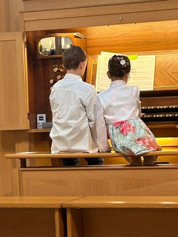 Piano_24_3.jpg