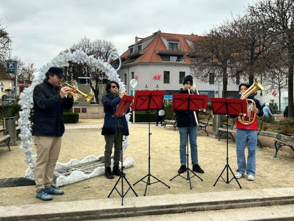 Strassenmusik_Trompeten_24.jpg