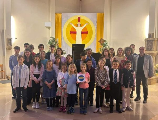 piano_24_1alle_Altar.jpg