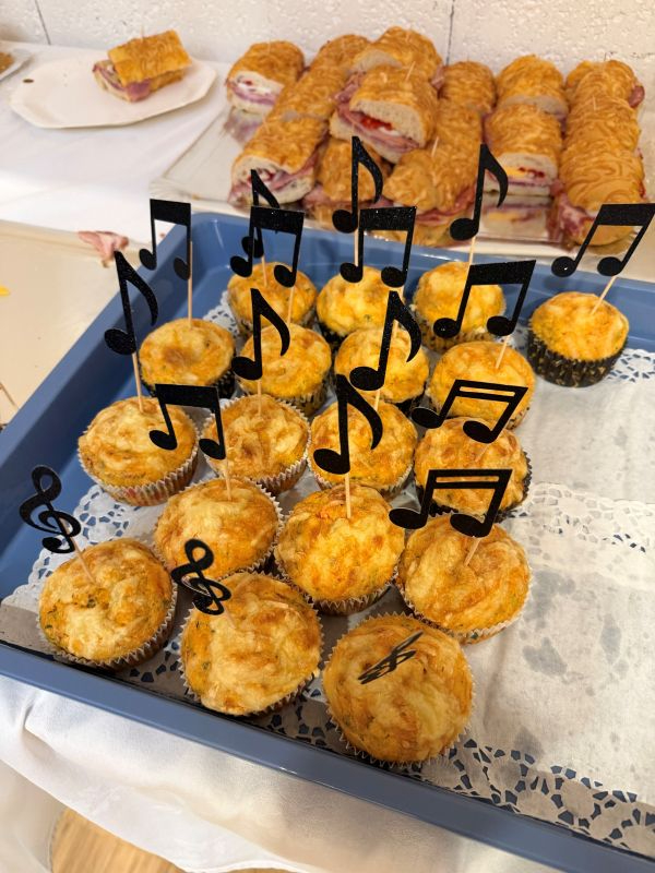 Gold_26_Buffet1.jpg